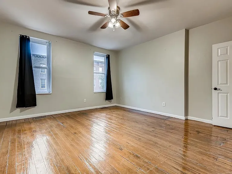 927 S Hanover St — Photo 11