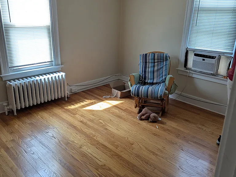 71 Lexington St #2 — Photo 3