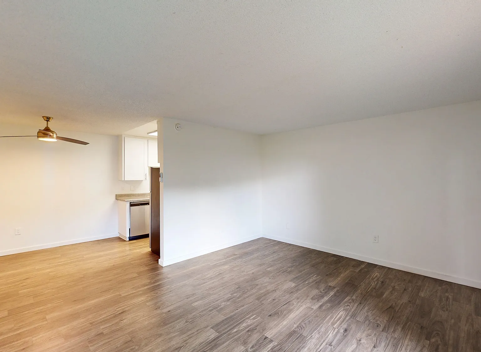 430 Alameda Del Prado — Photo 2
