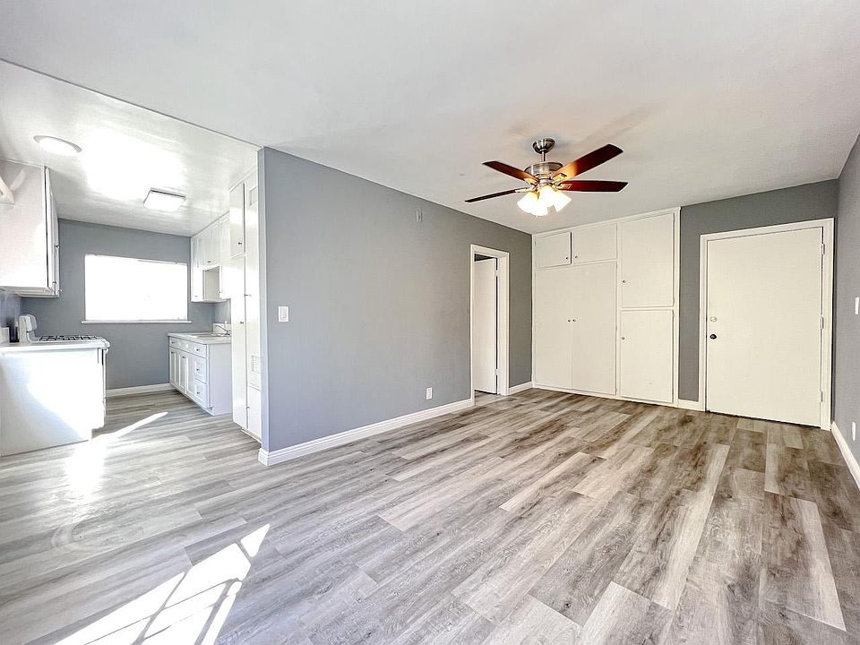 1st image of 3002 Honolulu Ave #12
