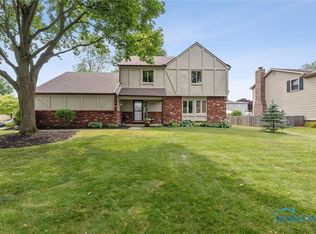6105 Burrwood Dr, Sylvania, OH