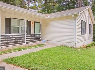 3992 Wrexham Dr, Snellville, GA