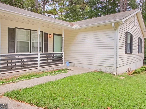 3992 Wrexham Dr, Snellville, GA 30039