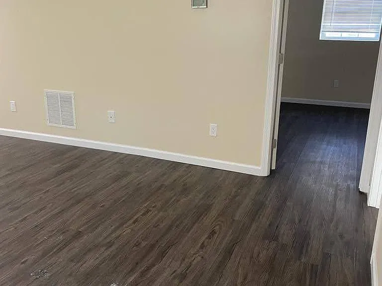 4670 Lindsey Dr — Photo 25