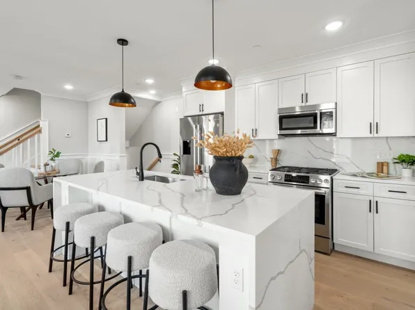 7-9-11 Aldersey St #11B, Somerville, MA 02143