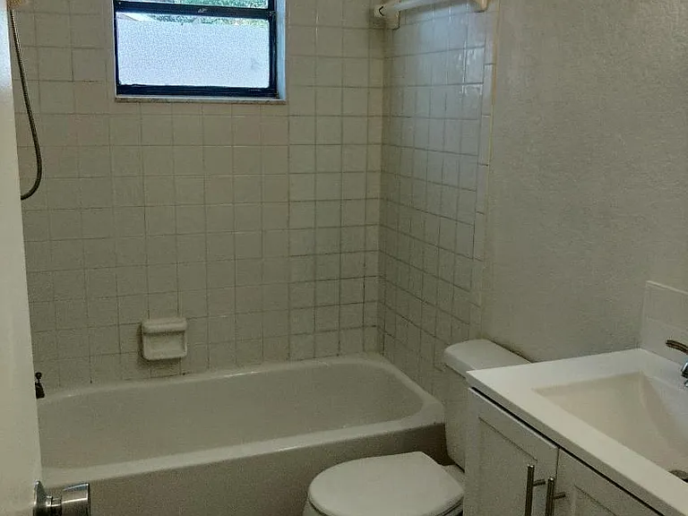1187 E Spruce St #A — Photo 13