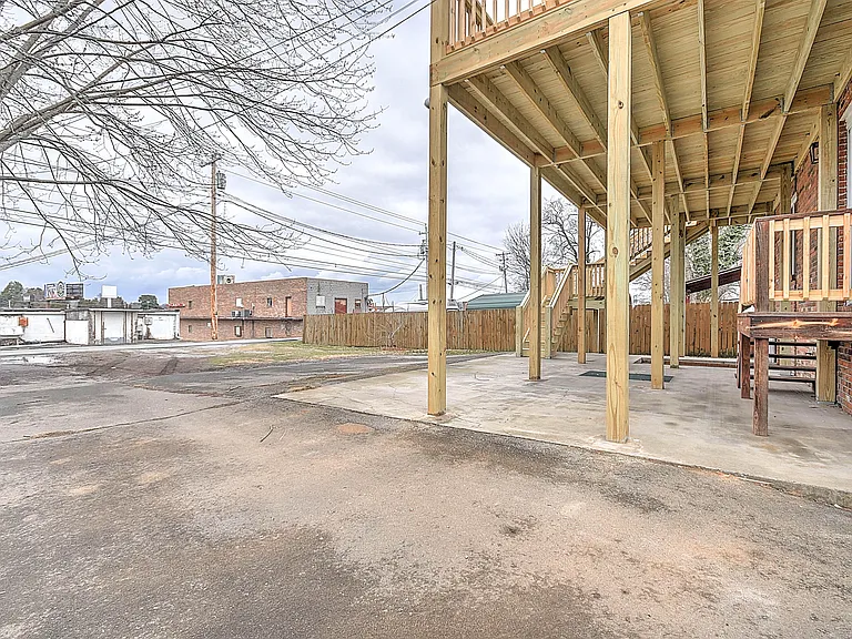 424 W Maple St #2 — Photo 30