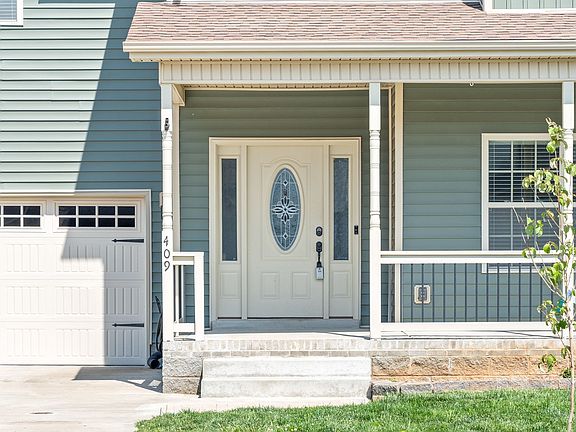 4th image of 409 Andean Ct