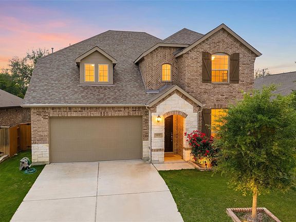 2nd image of 4132 Presidio Ln