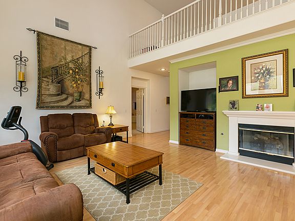2nd image of 29232 Pebble Beach Dr