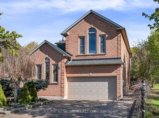71 Ventura Way, Vaughan, ON L4J 7T4
