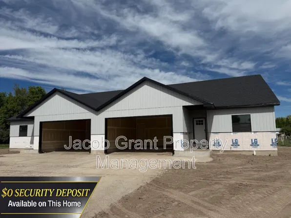654 N 3511 E, Menan, ID