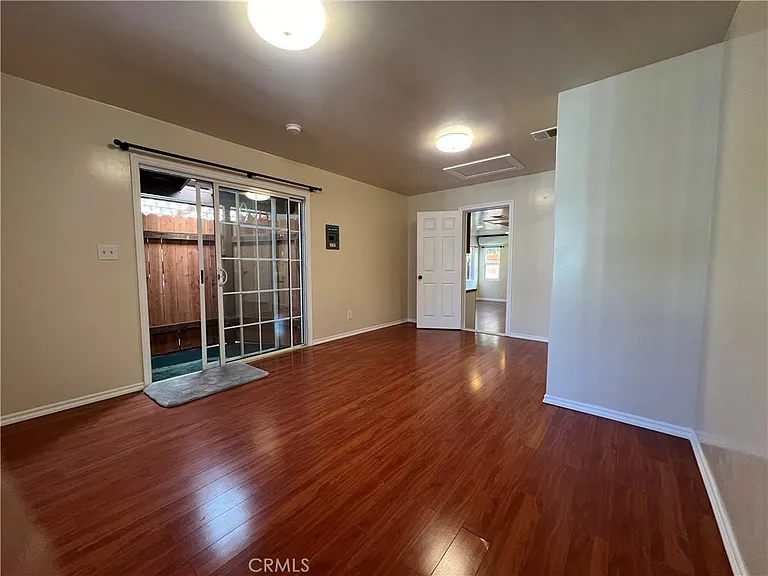 4727 Milne Dr — Photo 3