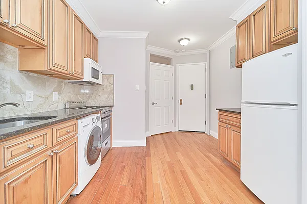 Rented by Living New York | media 13