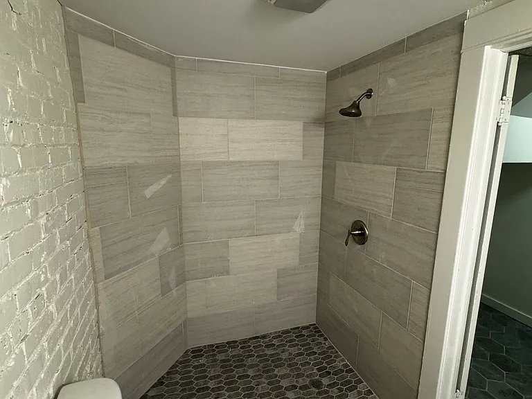 913 Forest Ave — Photo 31