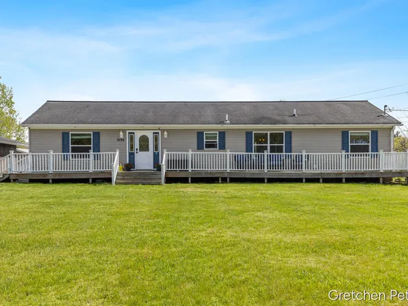 3136 140th Ave, Dorr, MI 49323