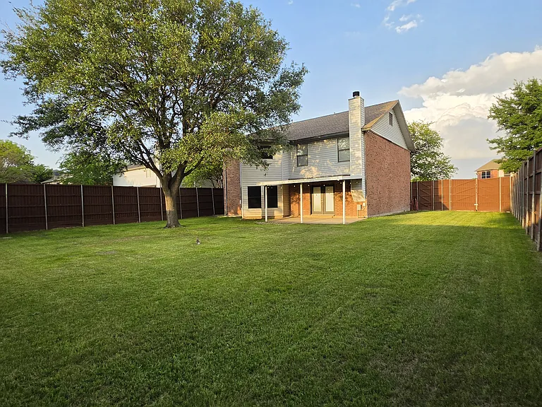 6511 White Oaks Ln — Photo 49