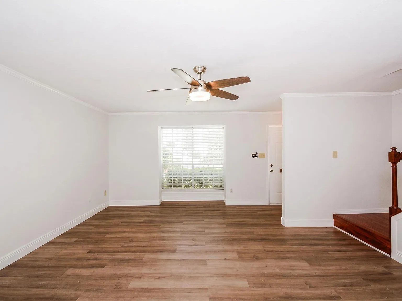 3 bed, 2.5 bath, 1764 sqft, $1,700 — Photo 4