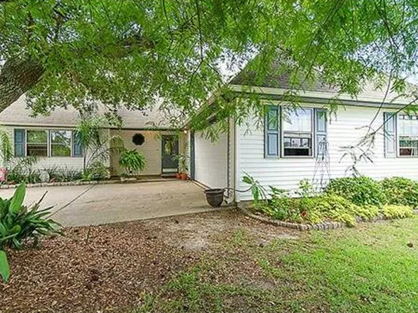 352 Moonraker Dr, Slidell, LA 70458