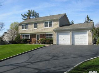 5 Mosshill Pl, Stony Brook, NY 11790