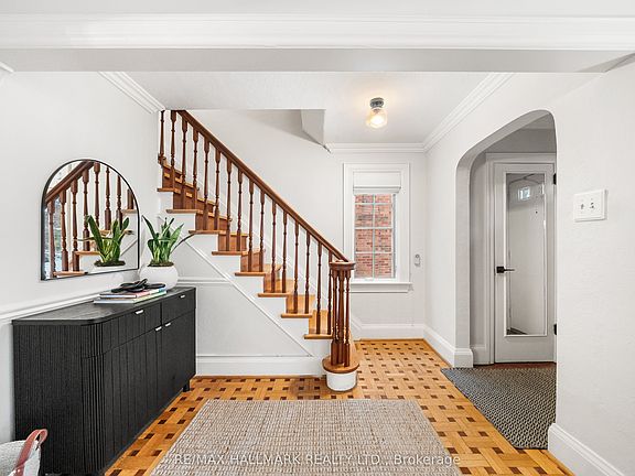 4th image of 117 Airdrie Rd