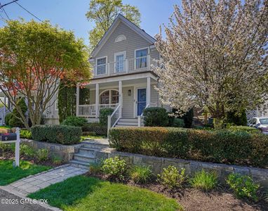 9 Fairfield Ave, Old Greenwich, CT, 06870