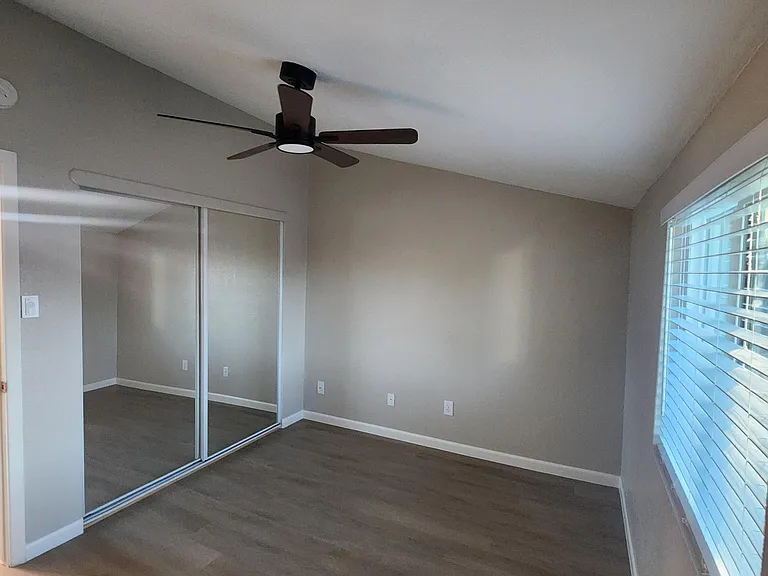 7550 N 12th St #225 — Photo 10