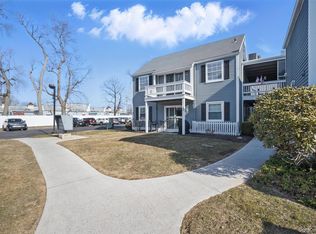 201 Commons Way Unit E, Fishkill, NY 12524