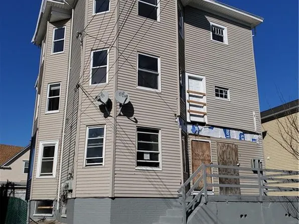 113 Colfax St, Providence, RI 02905