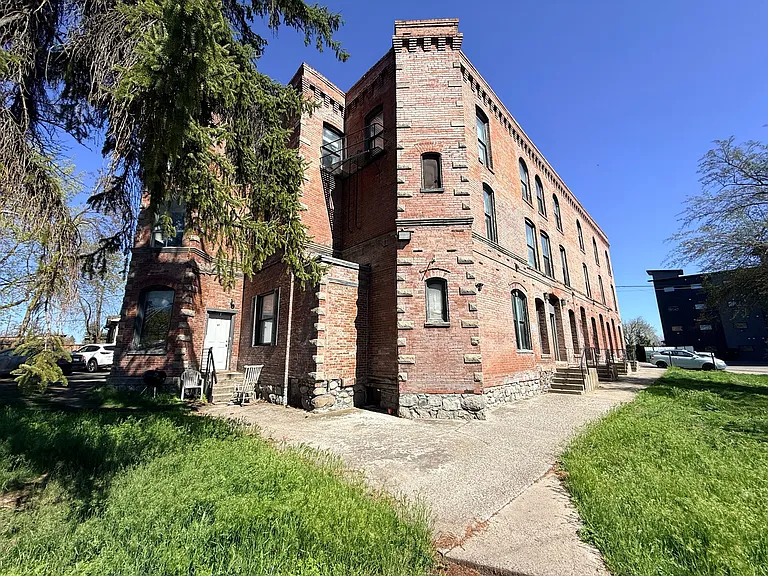 Natalie Apartments! — Photo 5