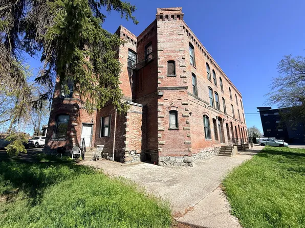 Natalie Apartments!, 1412 N Post St #C7, Spokane, WA 99201