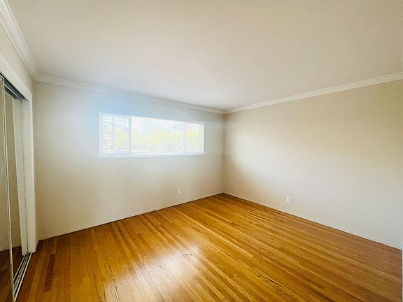 5th image of 1290 Brookfield Ave APT 6