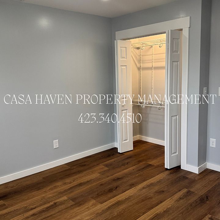 1st image of 913 E Myrtle Ave #1