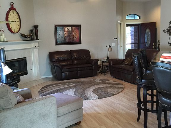 Living room / entry way 