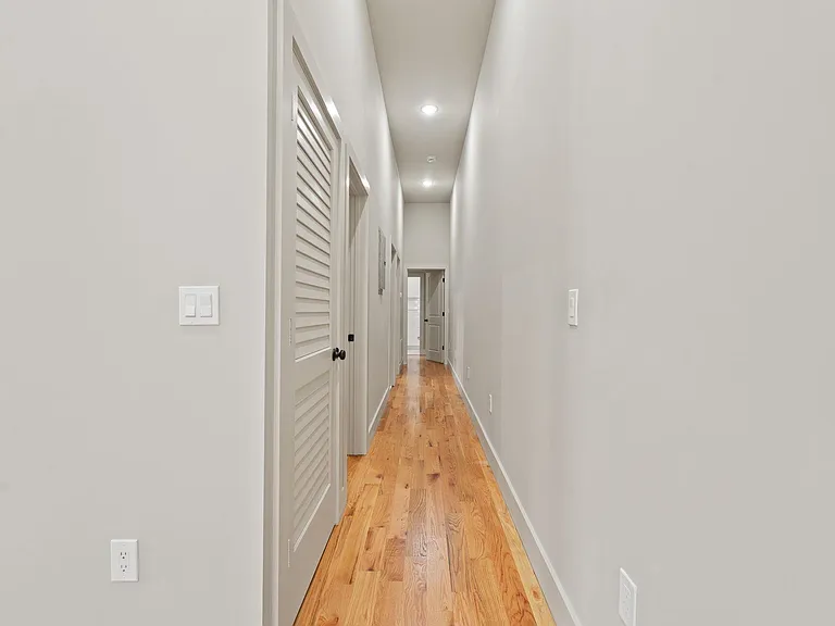 150 W Side Ave #1 — Photo 11