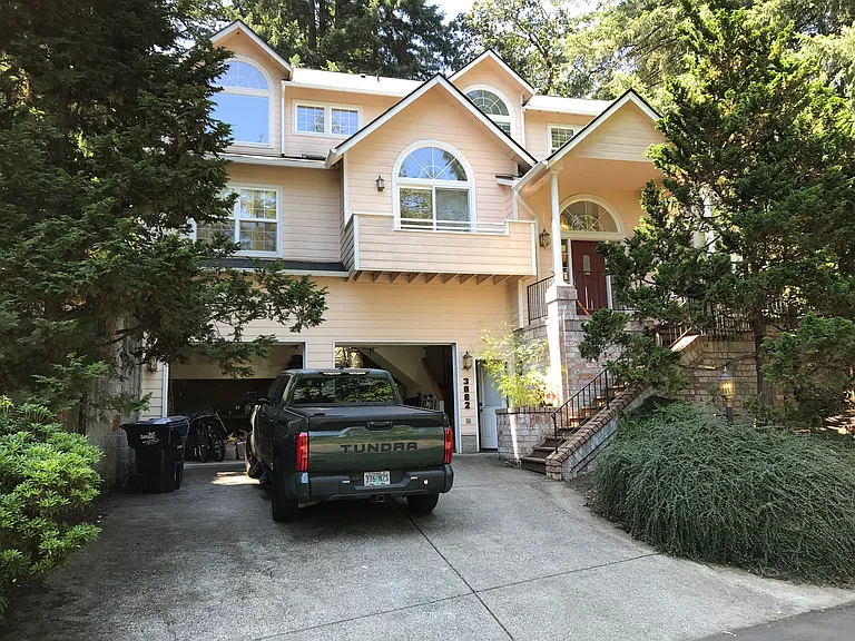 3882 Ashford Dr — Photo 1
