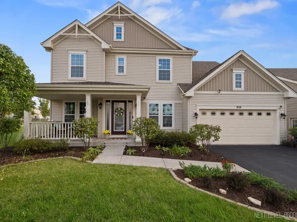 935 Simpson Ave, Elburn, IL 60119