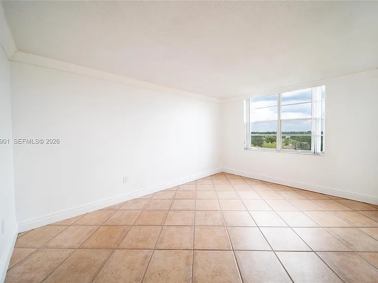 13120 SW 92nd Ave #B-6 — Photo 9