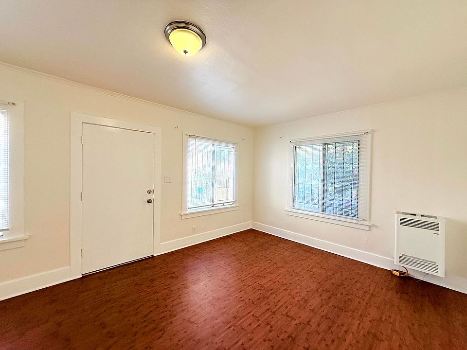 1st image of 2316-2322 E 3rd St #2316-1/2