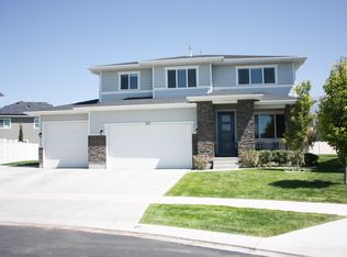 97 E Rose Way, Vineyard, UT 84059