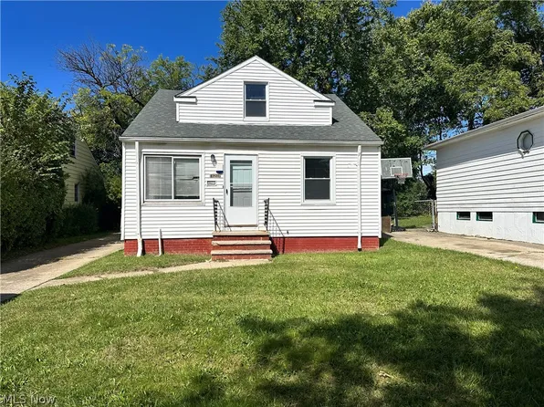 16207 Miles Ave, Cleveland, OH 44128