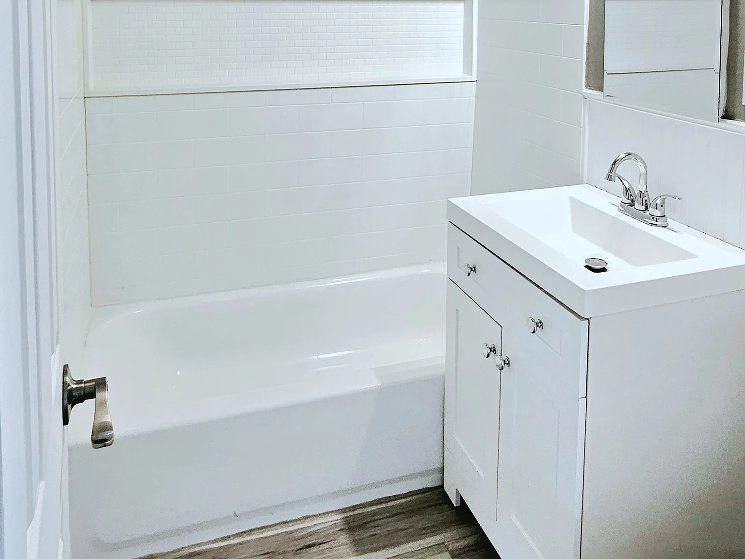 1 bed, 576 sqft, $1,975 — Photo 3