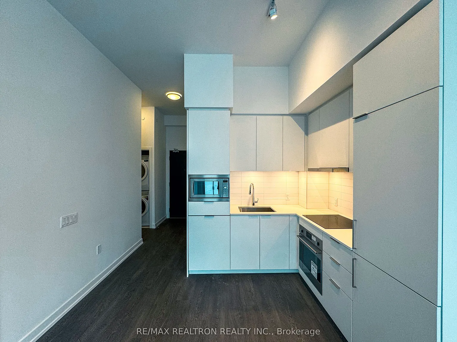 2 bed, $2,550 — Photo 3