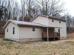 1499 Rabe Coats Rd, Westmoreland, TN 37186