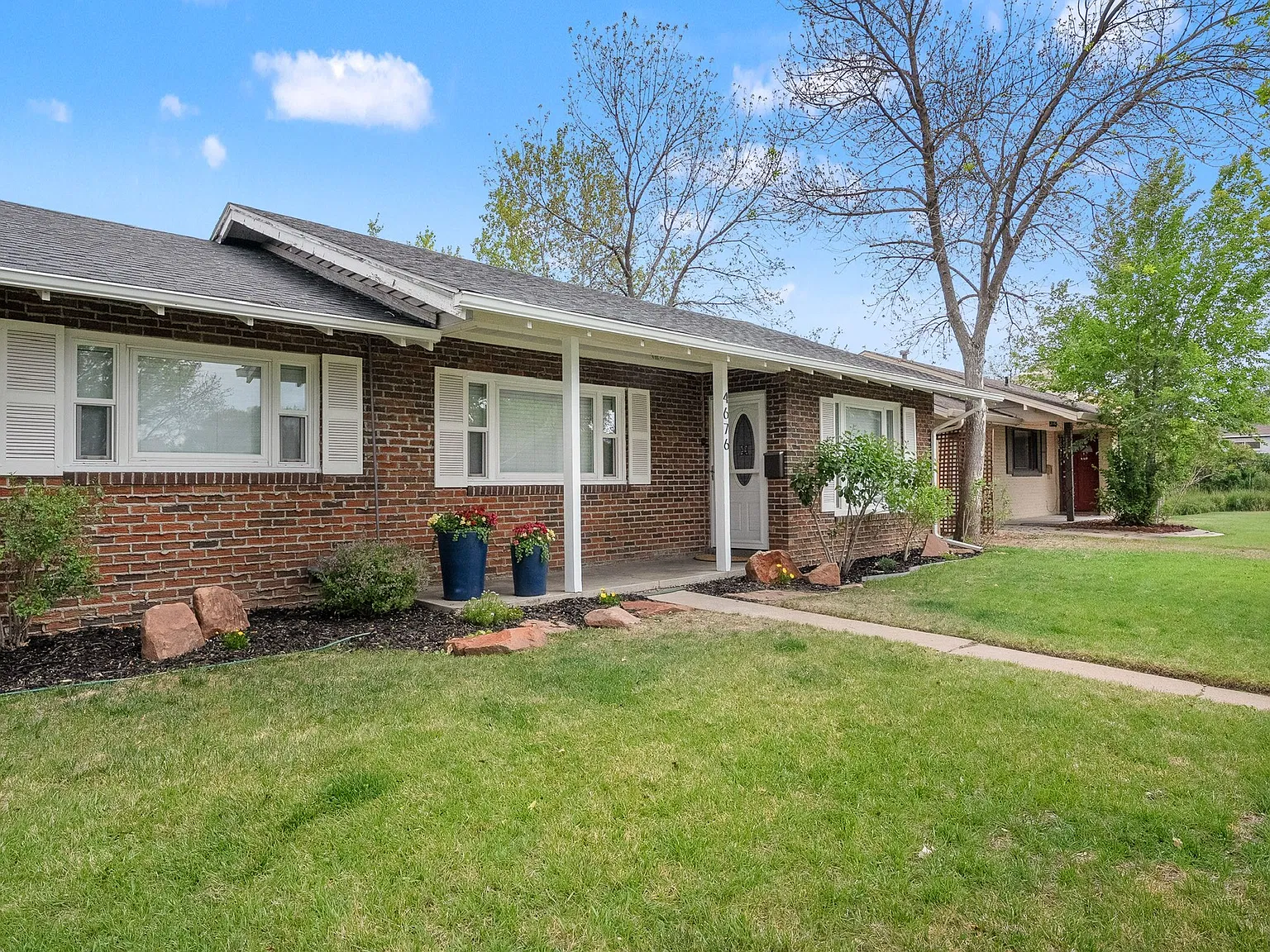 3 bed, 1450 sqft, $2,950 — Photo 4