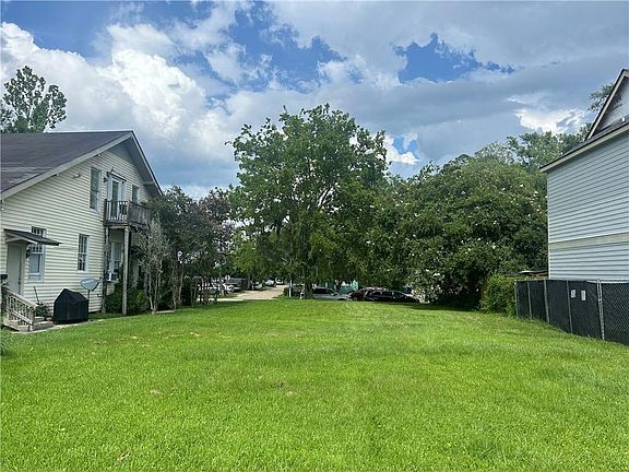 5th image of N Florida St