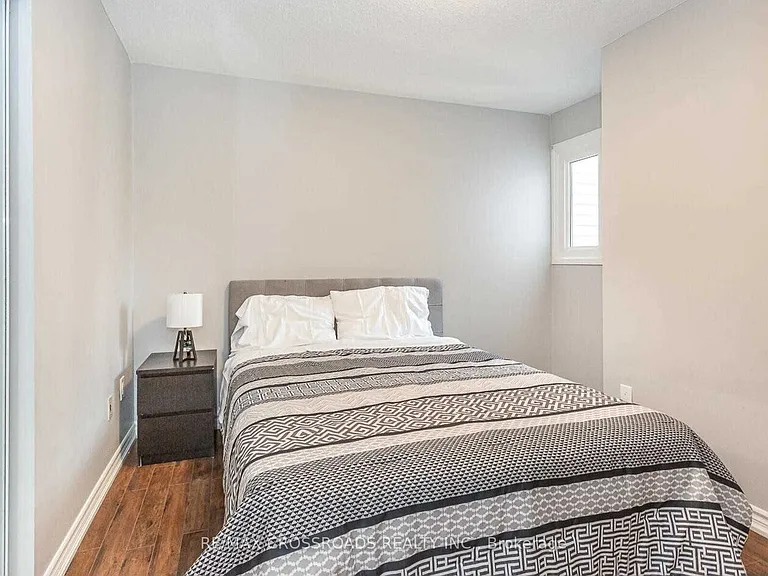 5041 Rundle Ct — Photo 18