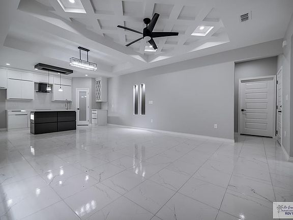 4th image of 5209 Trinity River Cir