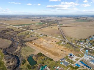 101 Meadow Dr, Shellsburg, IA 52332