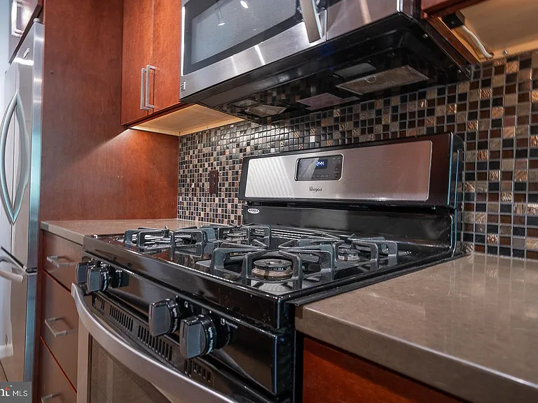 1640 Oakwood Dr #W-216 — Photo 20